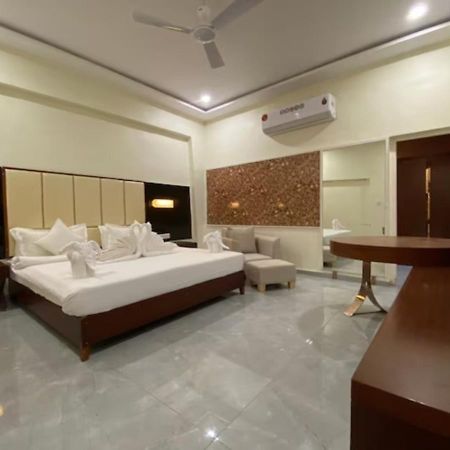 One Earth Santu Eco Resort Bhavnagar Exteriör bild