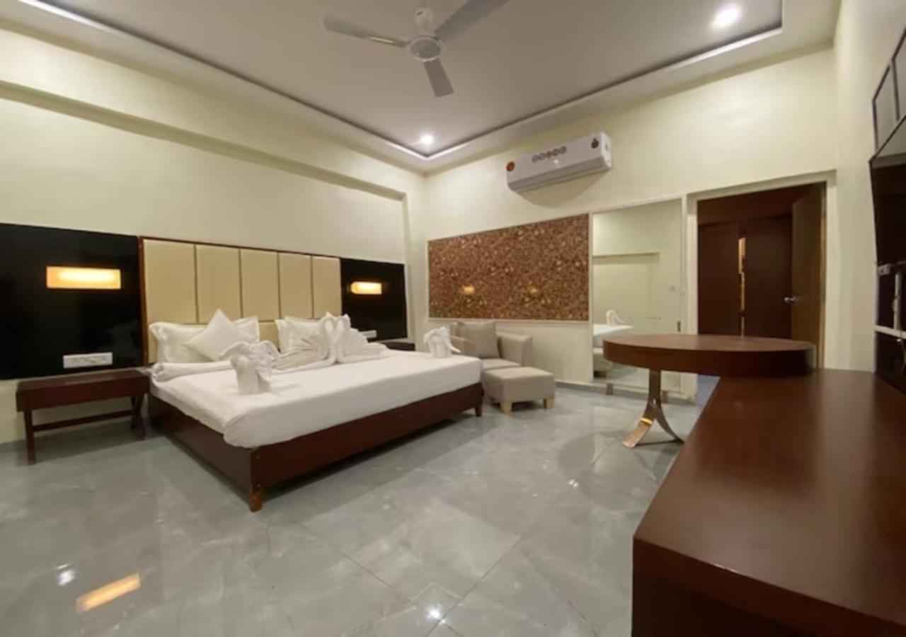 One Earth Santu Eco Resort Bhavnagar Exteriör bild