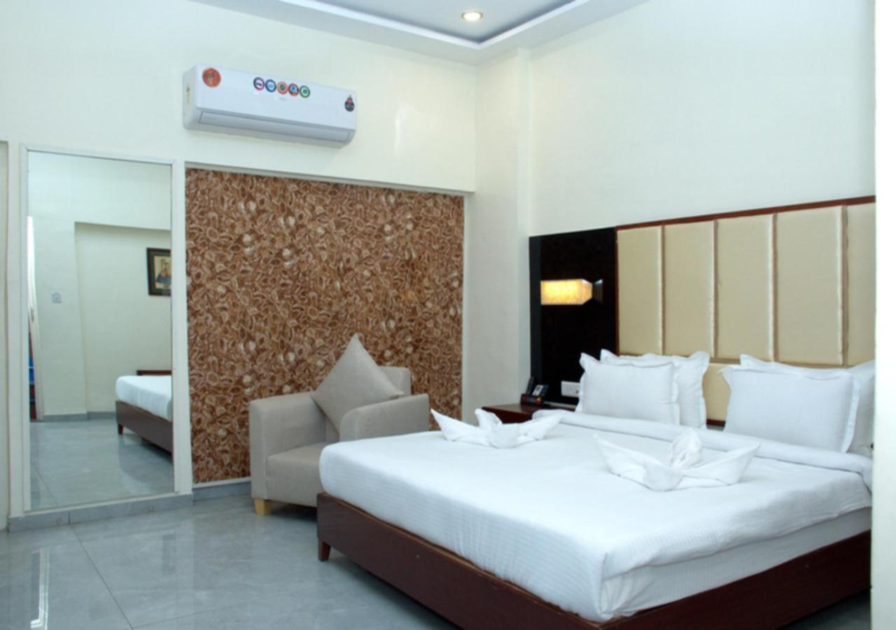 One Earth Santu Eco Resort Bhavnagar Exteriör bild
